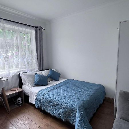 Bed and Breakfast Number 25 Horley Esterno foto